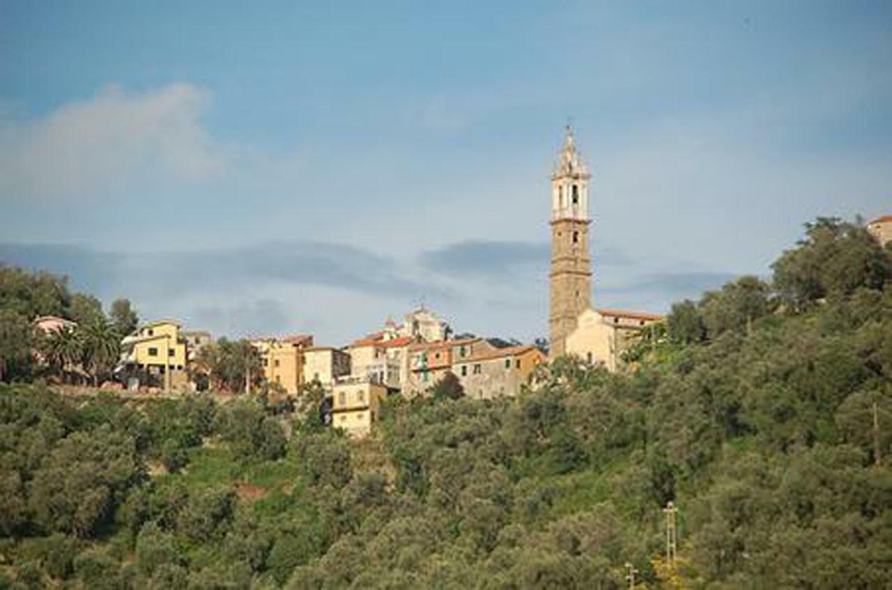 Villa Chalet in Liguria Vasia Exterior foto